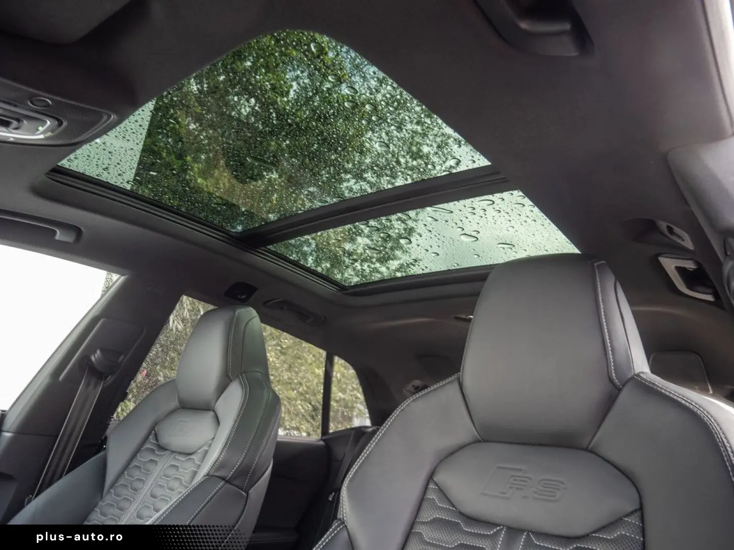 AUDI RS Q8 TFSI quattro MATRIX HUD PANO STAND