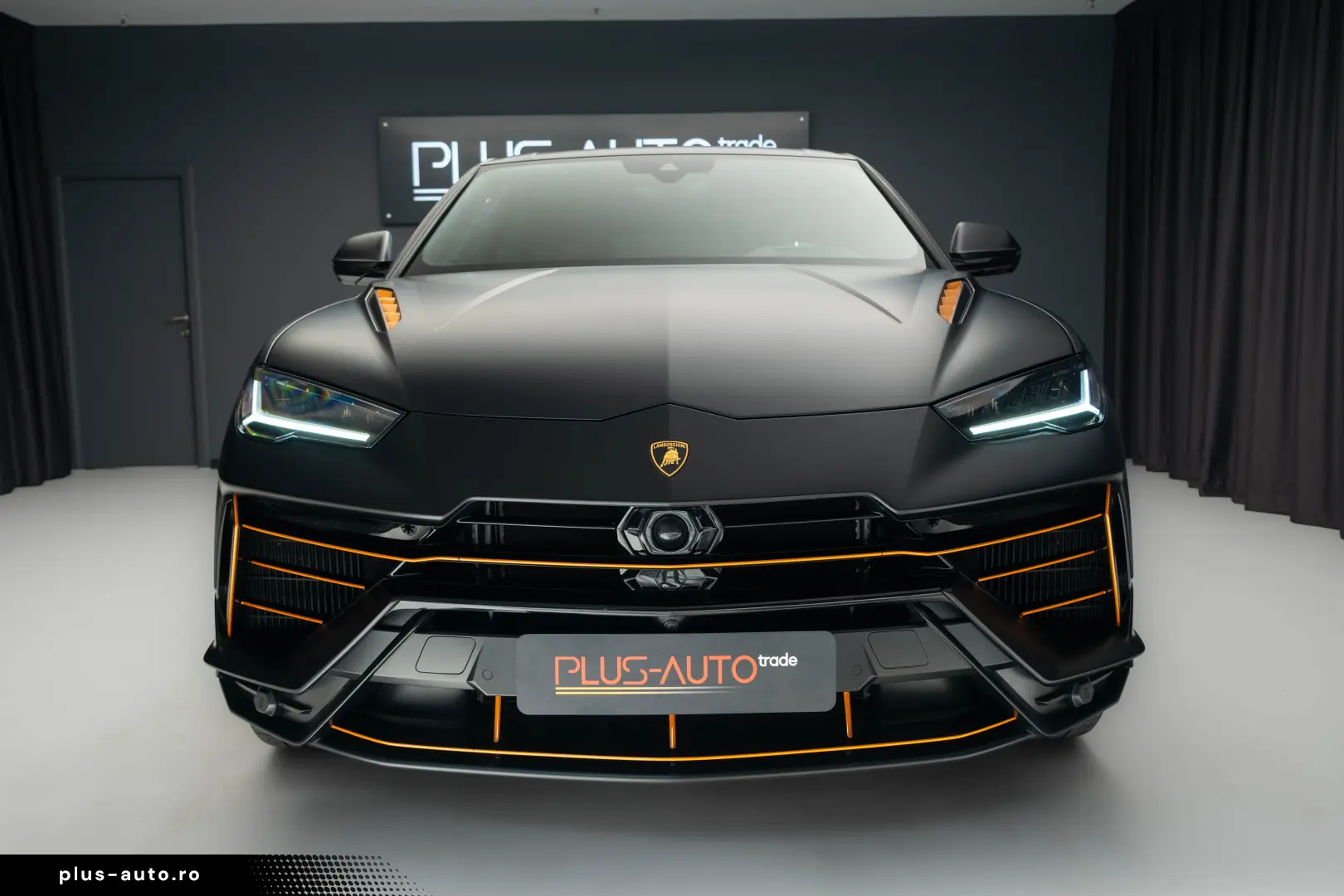 Lamborghini Urus Performante 60 Anniversario