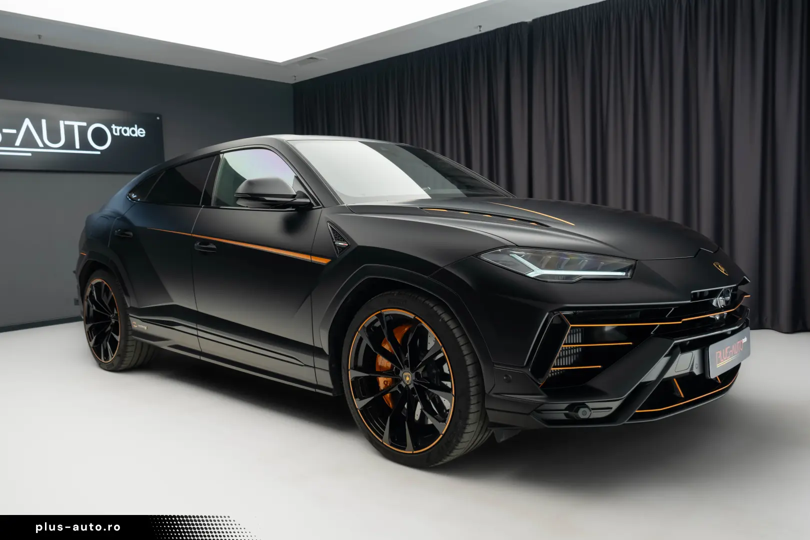 Lamborghini Urus Performante 60 Anniversario