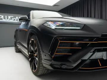 Lamborghini Urus Performante 60 Anniversario