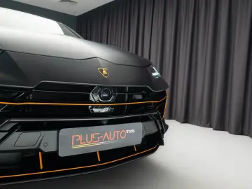 Lamborghini Urus Performante 60 Anniversario