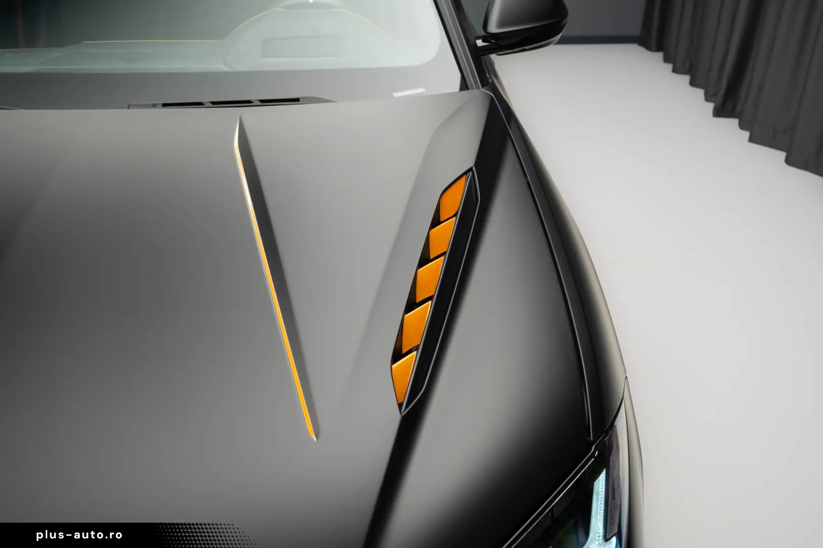 Lamborghini Urus Performante 60 Anniversario