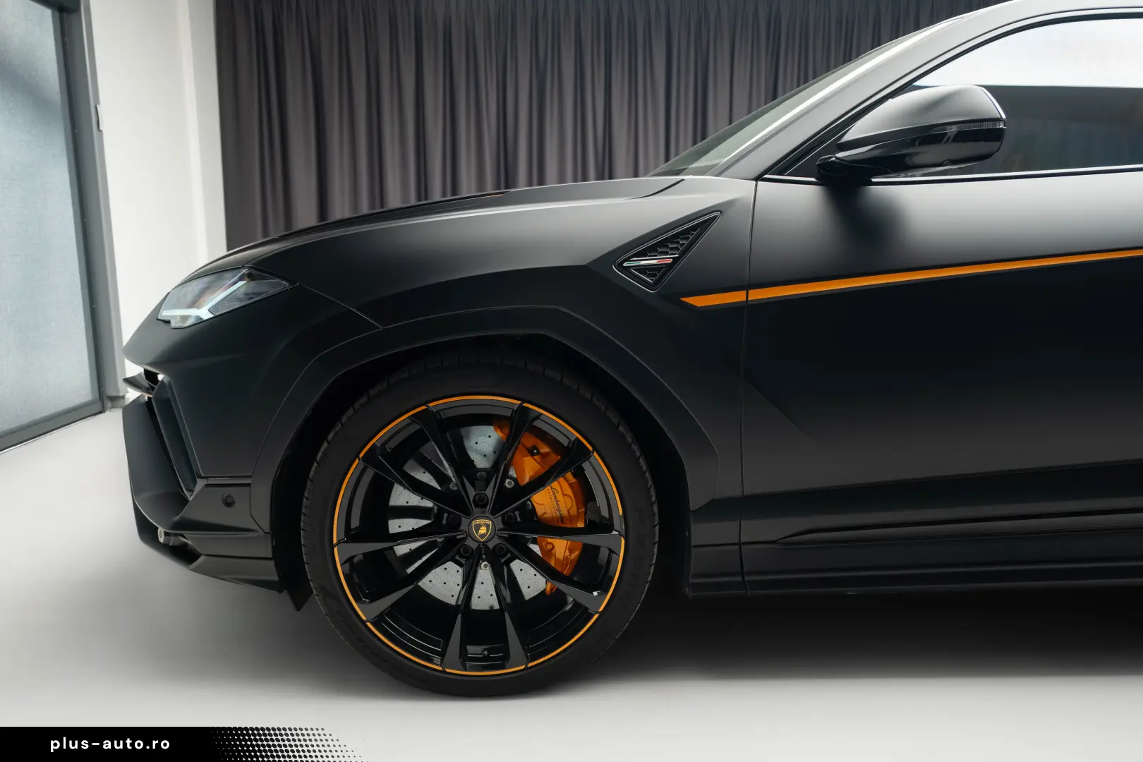 Lamborghini Urus Performante 60 Anniversario