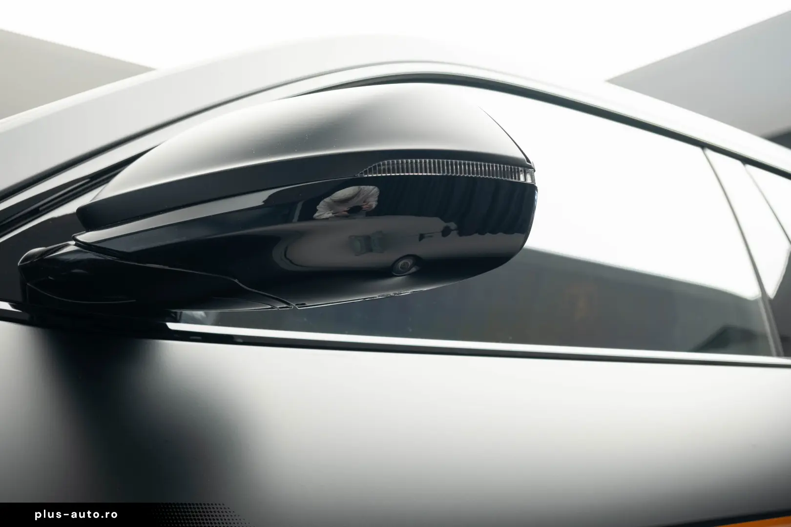 Lamborghini Urus Performante 60 Anniversario