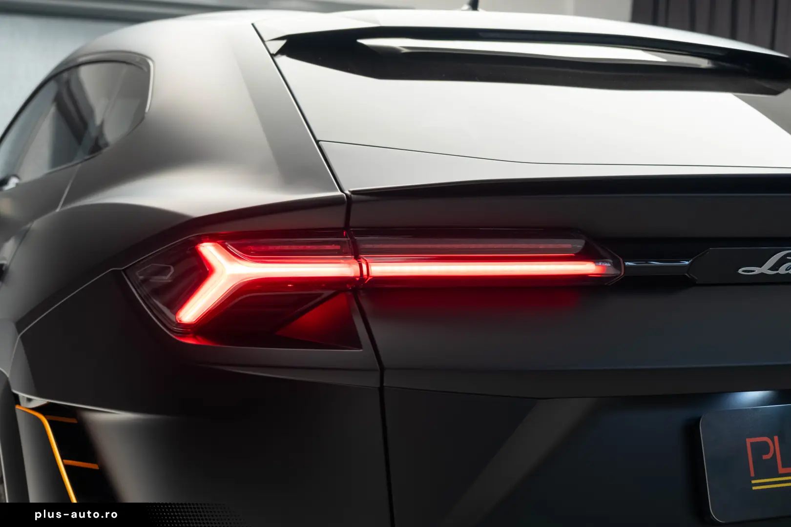 Lamborghini Urus Performante 60 Anniversario