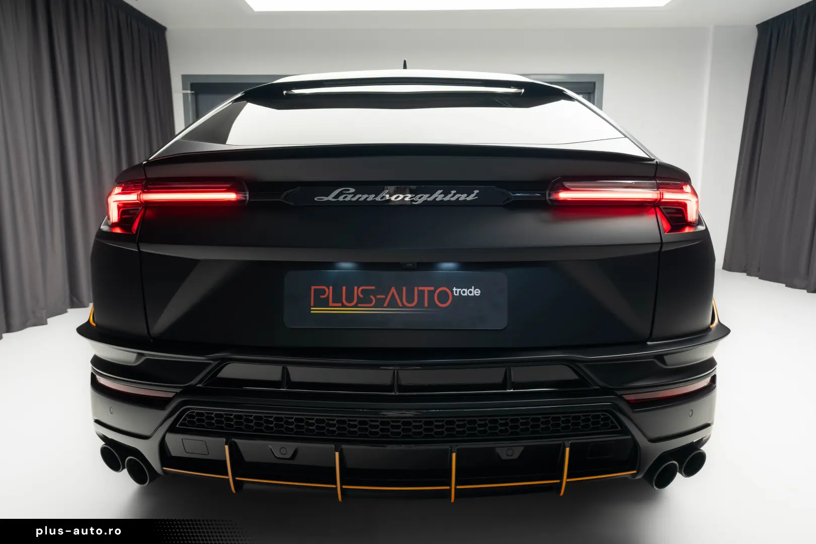 Lamborghini Urus Performante 60 Anniversario