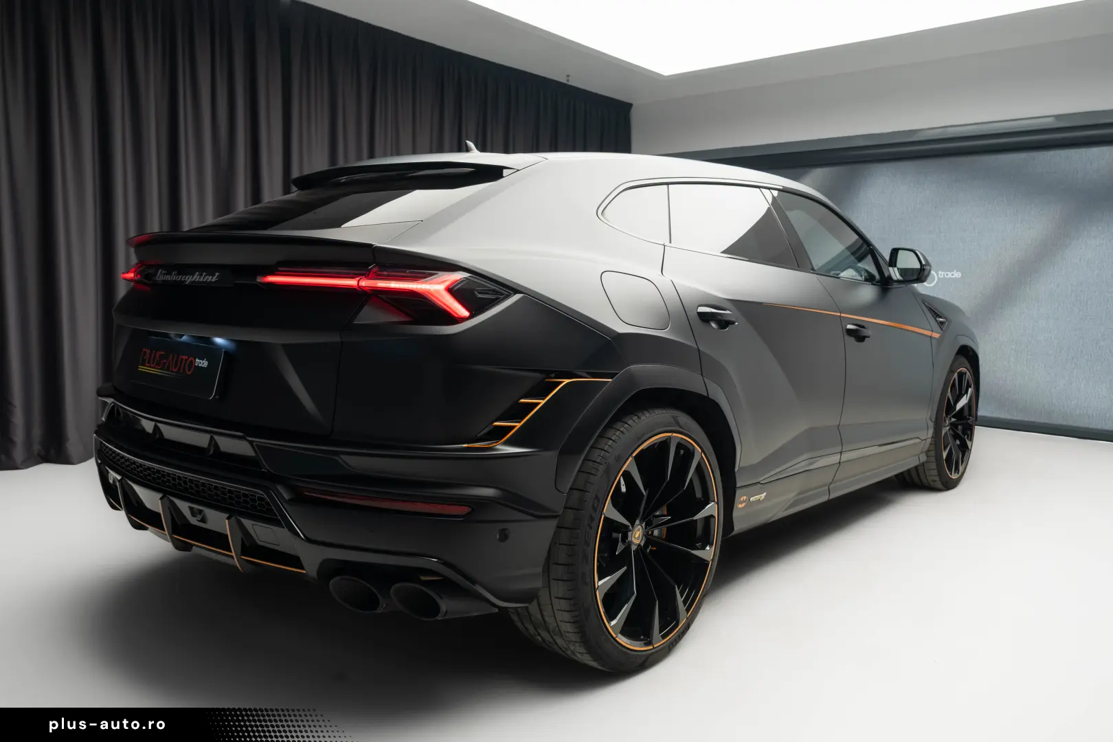 Lamborghini Urus Performante 60 Anniversario