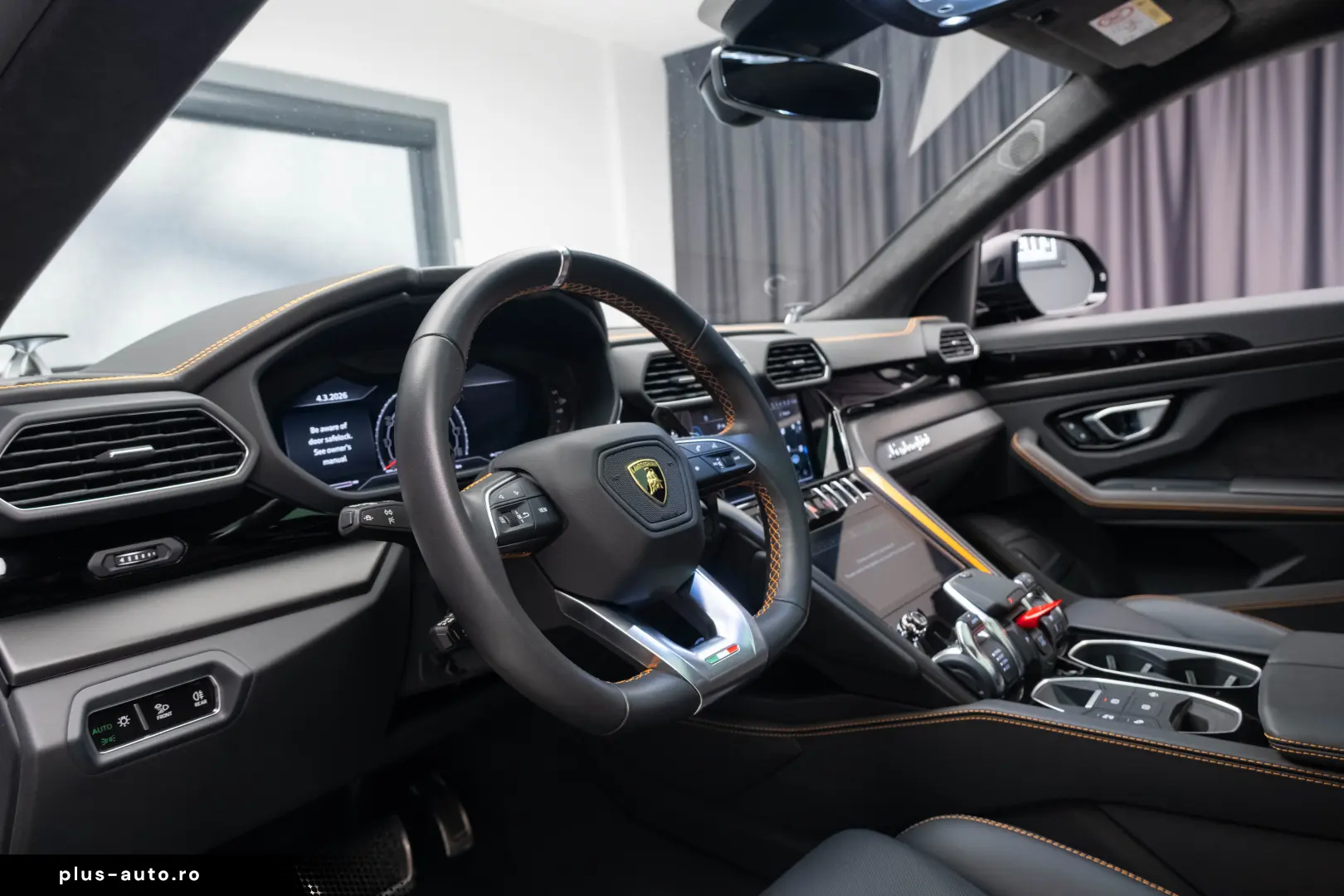 Lamborghini Urus Performante 60 Anniversario