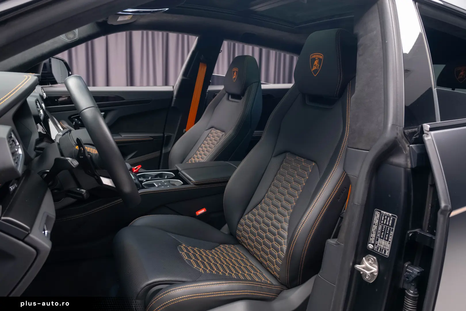 Lamborghini Urus Performante 60 Anniversario