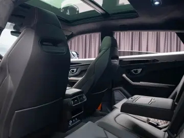 Lamborghini Urus Performante 60 Anniversario