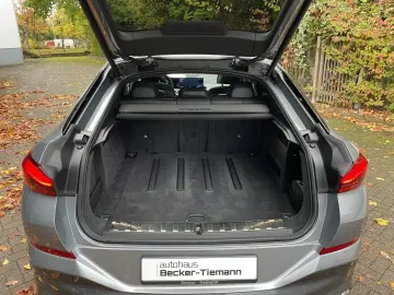 BMW X6 xDr30d MSp SoftClose Ventilation IcGlow AuxHeat