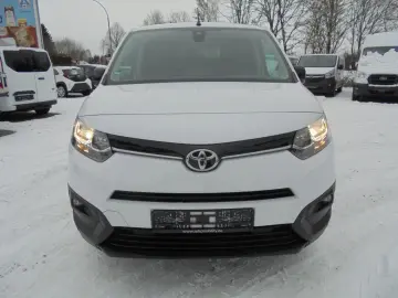 TOYOTA Proace City 1 5D-4D Kasten AHK mögl. Navi Klima