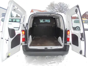 TOYOTA Proace City 1 5D-4D Kasten AHK mögl. Navi Klima