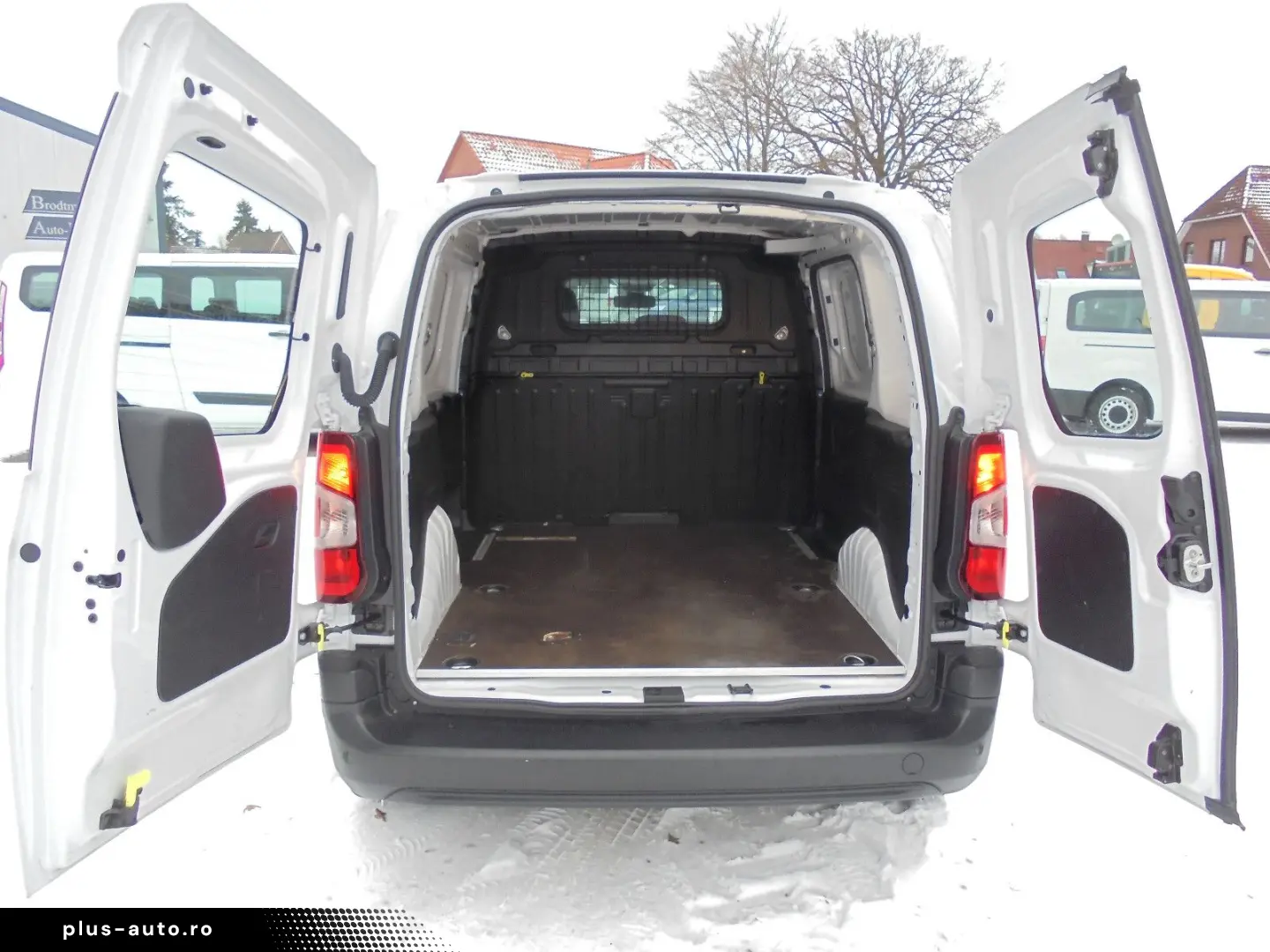 TOYOTA Proace City 1 5D-4D Kasten AHK mögl. Navi Klima