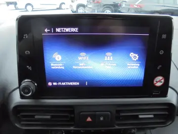 TOYOTA Proace City 1 5D-4D Kasten AHK mögl. Navi Klima