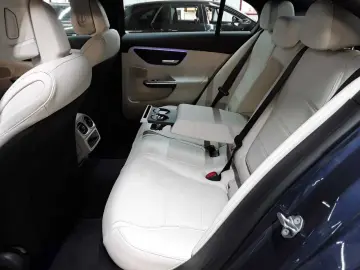 MERCEDES-BENZ C 220 d 4Matic