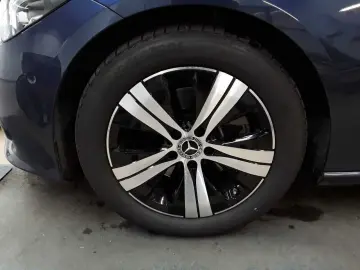 MERCEDES-BENZ C 220 d 4Matic