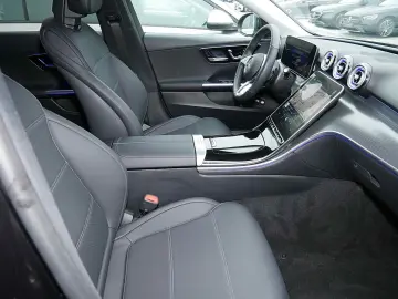 MERCEDES-BENZ C 300 e 4Matic