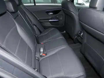 MERCEDES-BENZ C 300 e 4Matic