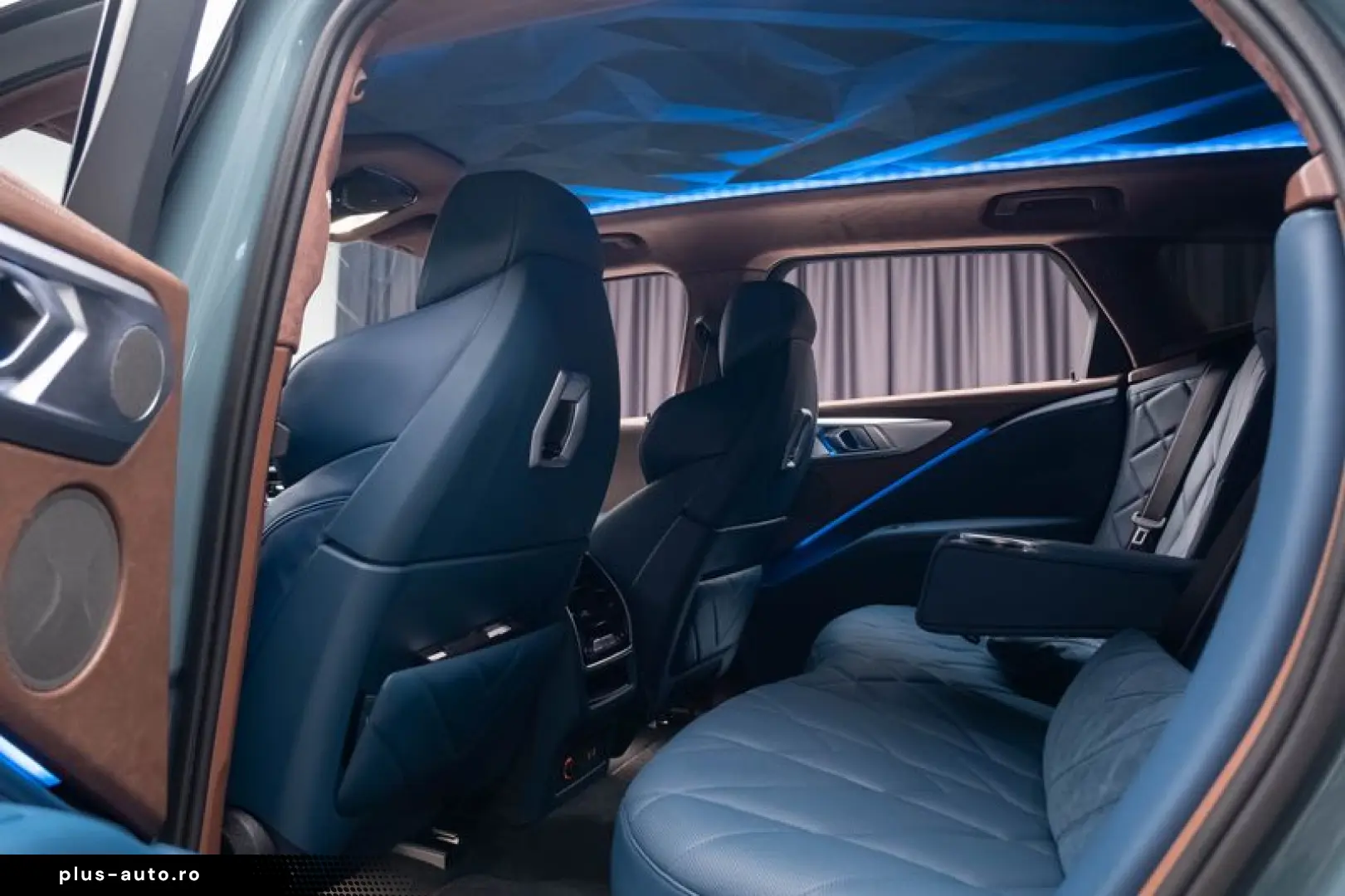 BMW XM 4 4 H K XDRIVE