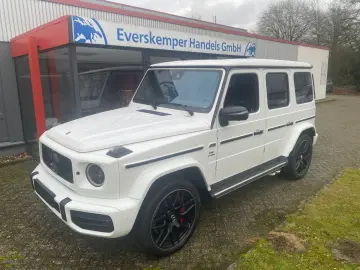 MERCEDES-BENZ G 63 AMG Magno white Fond TV Superior Line