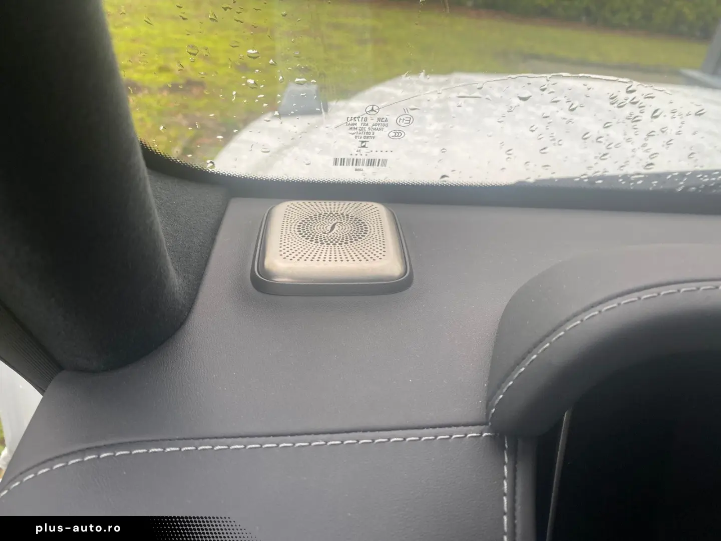 MERCEDES-BENZ G 63 AMG Magno white Fond TV Superior Line