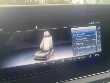 MERCEDES-BENZ G 63 AMG Magno white Fond TV Superior Line