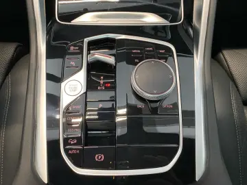 BMW X6 xDr40d MSp Massage Ventil SoftClo 360 DAPro AuxHeat