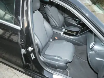 MERCEDES-BENZ C 200 4Matic Avantgarde