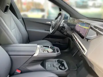 BMW iX xDrive50 Sportpaket Pano Sky LC Prof. DA