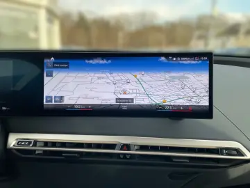 BMW iX xDrive50 Sportpaket Pano Sky LC Prof. DA