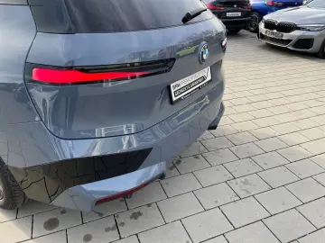 BMW iX xDrive50 Sportpaket Pano Sky LC Prof. DA