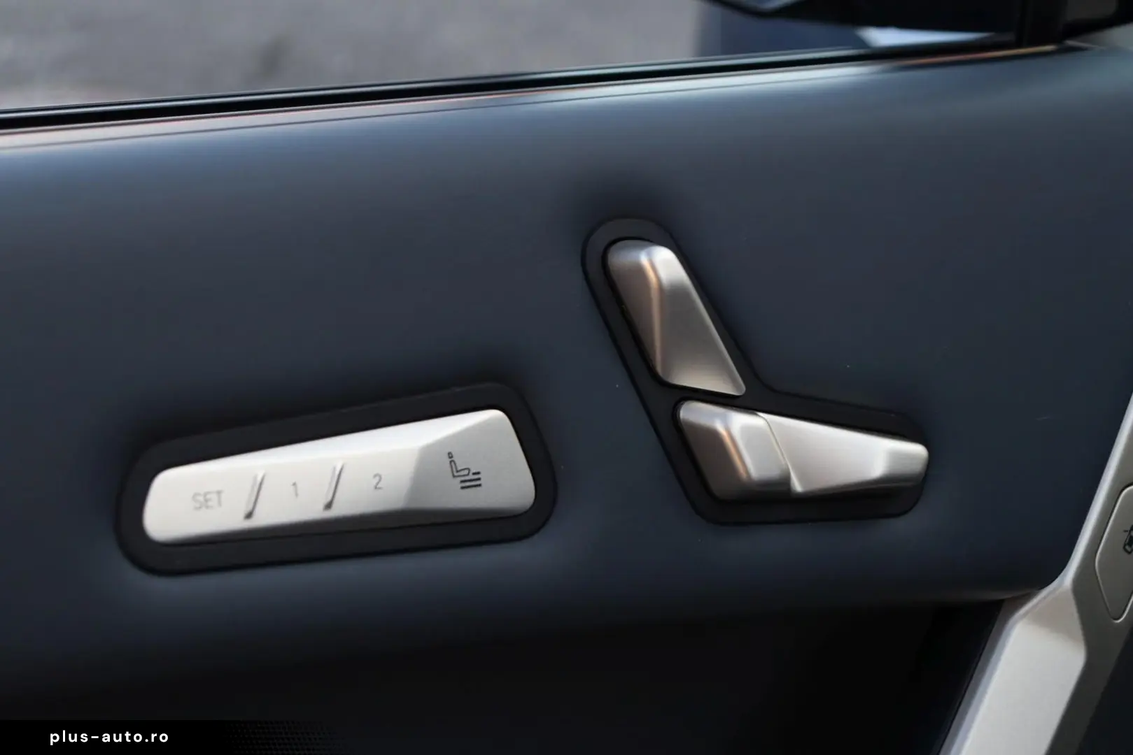 BMW iX xDrive 50 Sportpaket  AHK SKY LOUNGE HEAD-UP