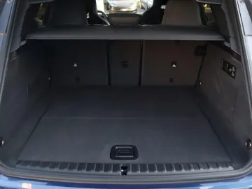 BMW iX xDrive 50 Sportpaket  AHK SKY LOUNGE HEAD-UP