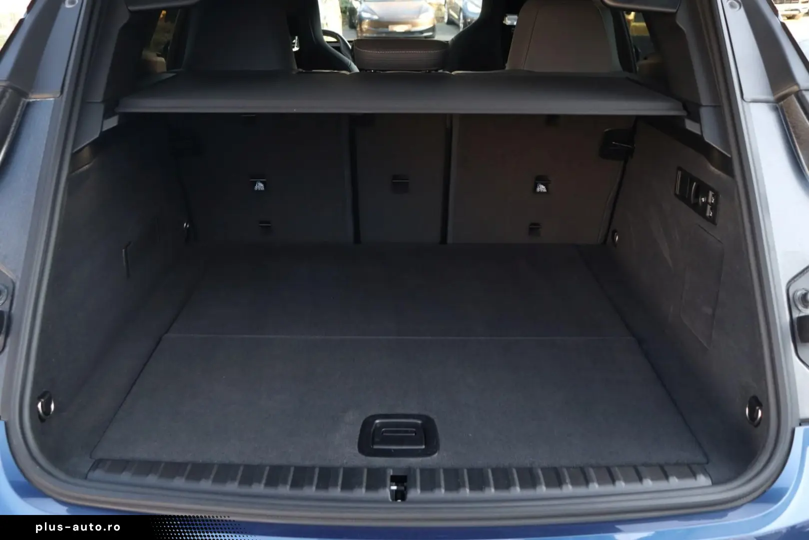 BMW iX xDrive 50 Sportpaket  AHK SKY LOUNGE HEAD-UP