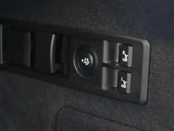 BMW iX xDrive 50 Sportpaket  AHK SKY LOUNGE HEAD-UP