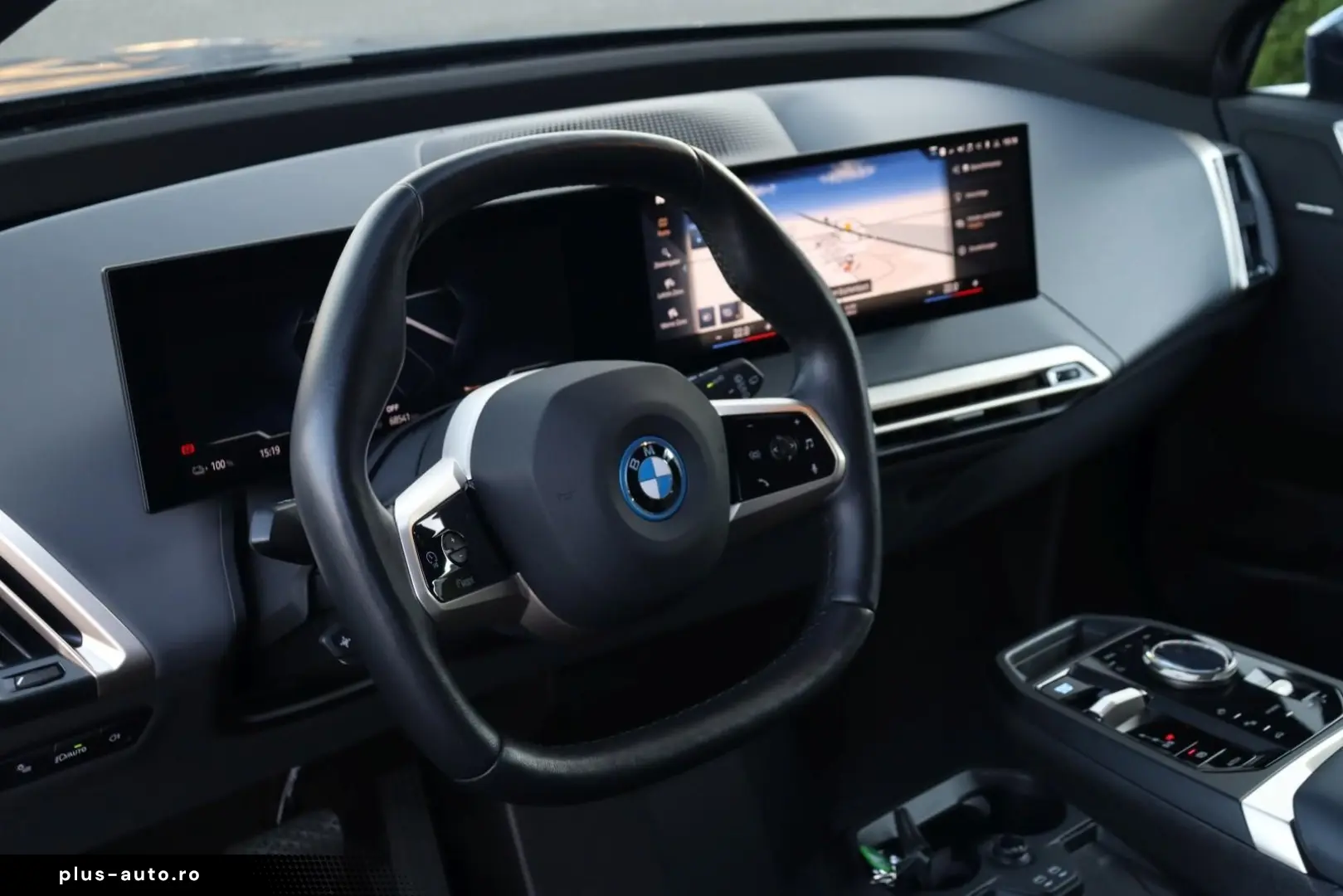 BMW iX xDrive 50 Sportpaket  AHK SKY LOUNGE HEAD-UP
