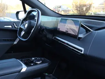 BMW iX xDrive 50 Sportpaket  AHK SKY LOUNGE HEAD-UP