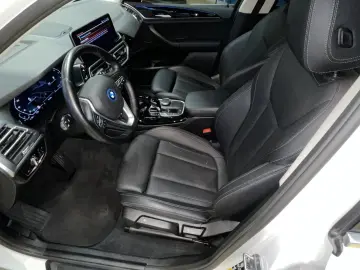 BMW X3 xDrive30e Laser HUD Keyless