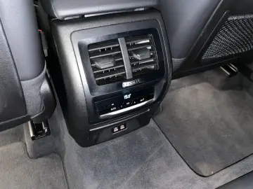 BMW X3 xDrive30e Laser HUD Keyless