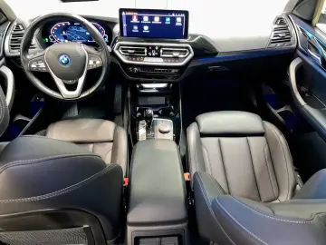 BMW X3 xDrive30e Laser HUD Keyless