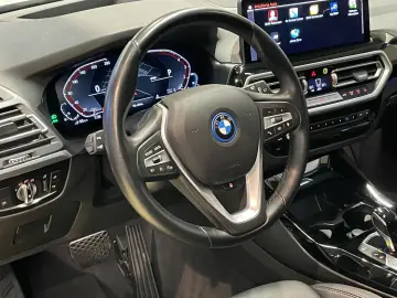 BMW X3 xDrive30e Laser HUD Keyless