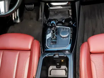 BMW X3 xDr30e MSport HUD Laser ACC H&K Keyless