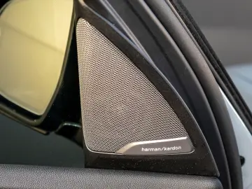 BMW X3 xDr30e MSport HUD Laser ACC H&K Keyless