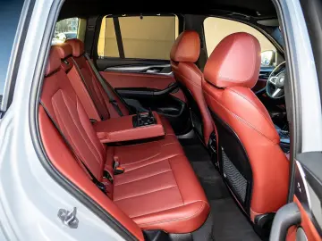 BMW X3 xDr30e MSport HUD Laser ACC H&K Keyless