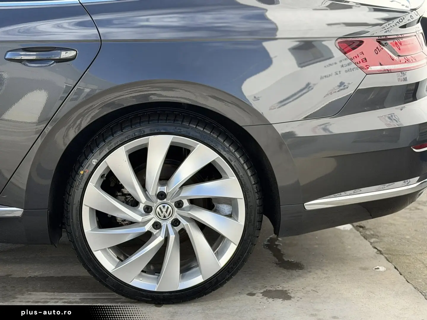 Volkswagen   Arteon 1.5 TSI ACT R-Line