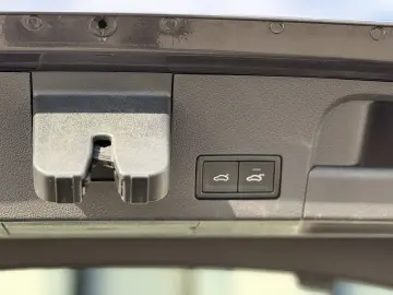 Volkswagen   Arteon 1.5 TSI ACT R-Line