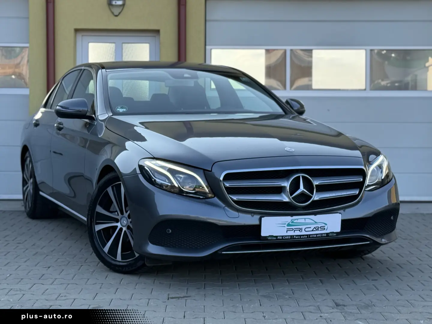 E220d   Aut   194cp   Bord complet digital   Burmester