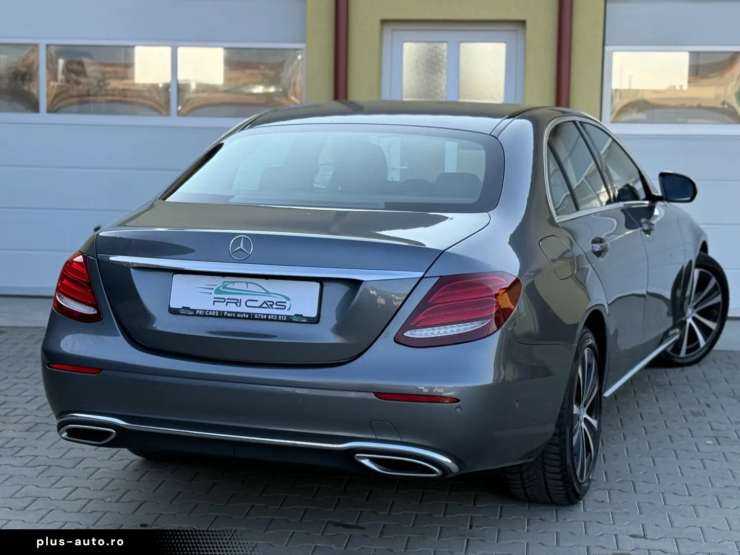 E220d   Aut   194cp   Bord complet digital   Burmester