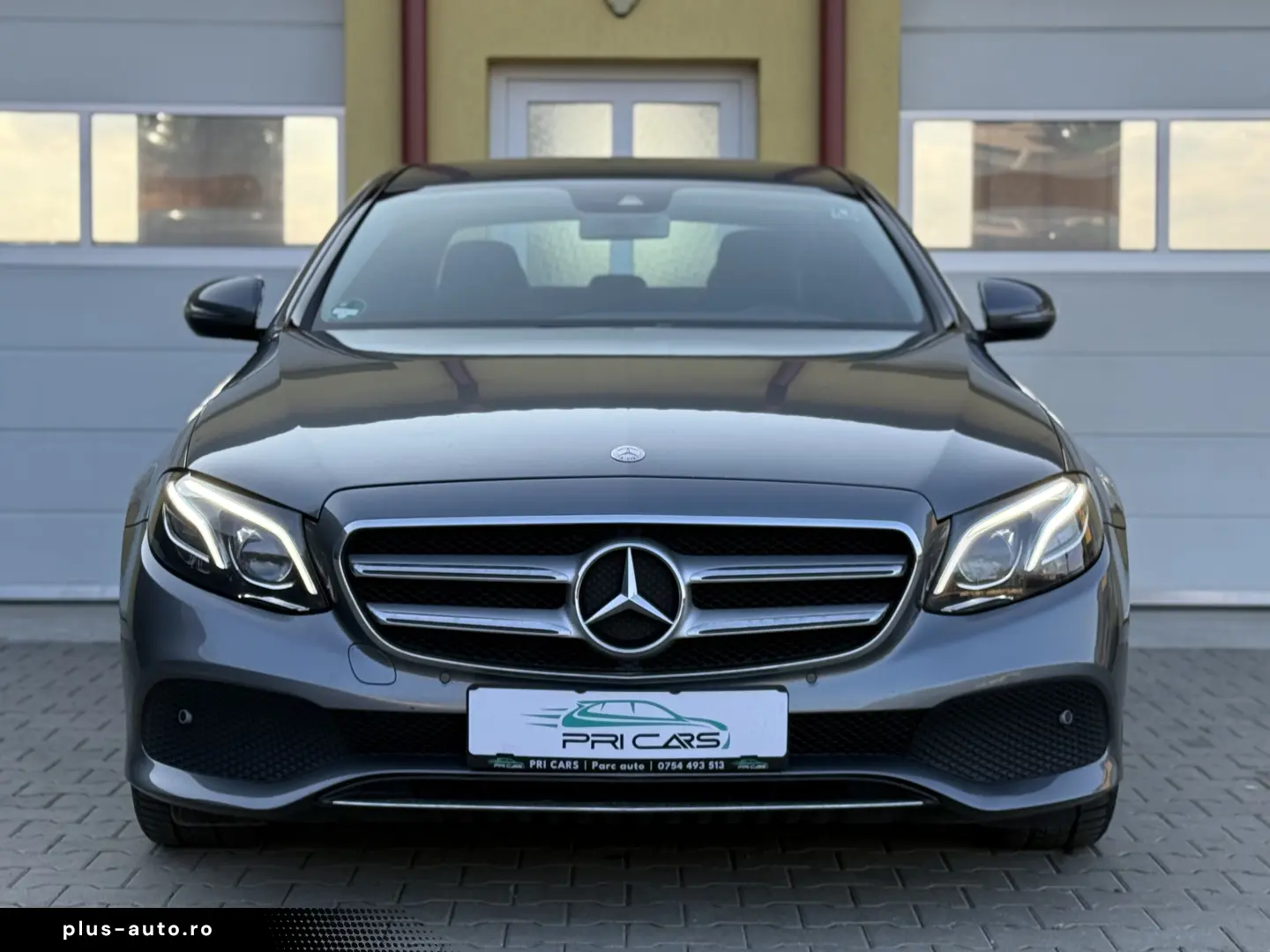 E220d   Aut   194cp   Bord complet digital   Burmester